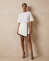 Mini-jupe noire et blanche asymétrique
