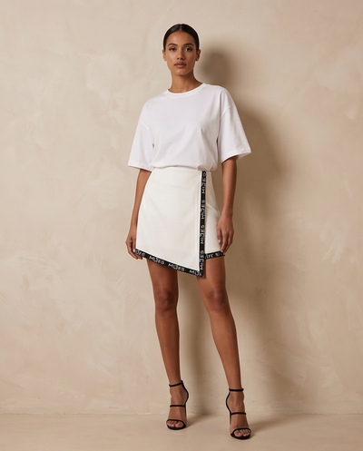 Mini-jupe noire et blanche asymétrique