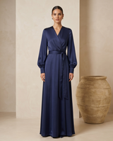 Maxi robe satinée bleu marine