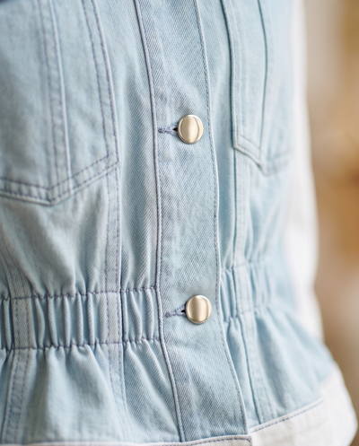 Veste en jean bicolore