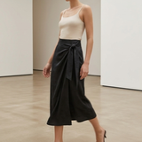 Jupe en satin drapé