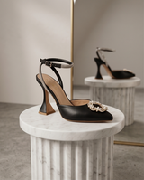 Escarpins noirs à brides