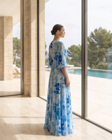 Maxi robe en soie à motifs bleu blanc