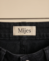 Jeans noir sans ourlet