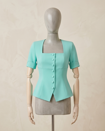 Blouse vert d’eau col carré